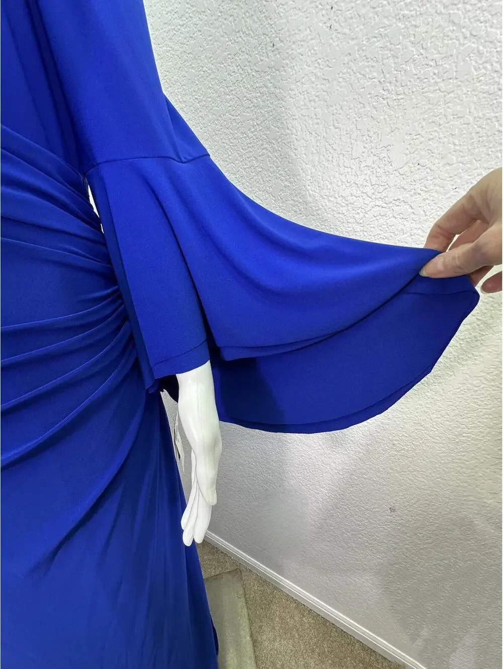 Sz 18 Lauren Ralph Lauren Royale Blue Cold Shoulder Ruched Bell Sleeves Gown - Picture 2 of 9